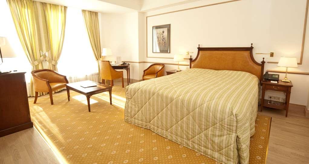 Grand Cravat Hotel 4*
