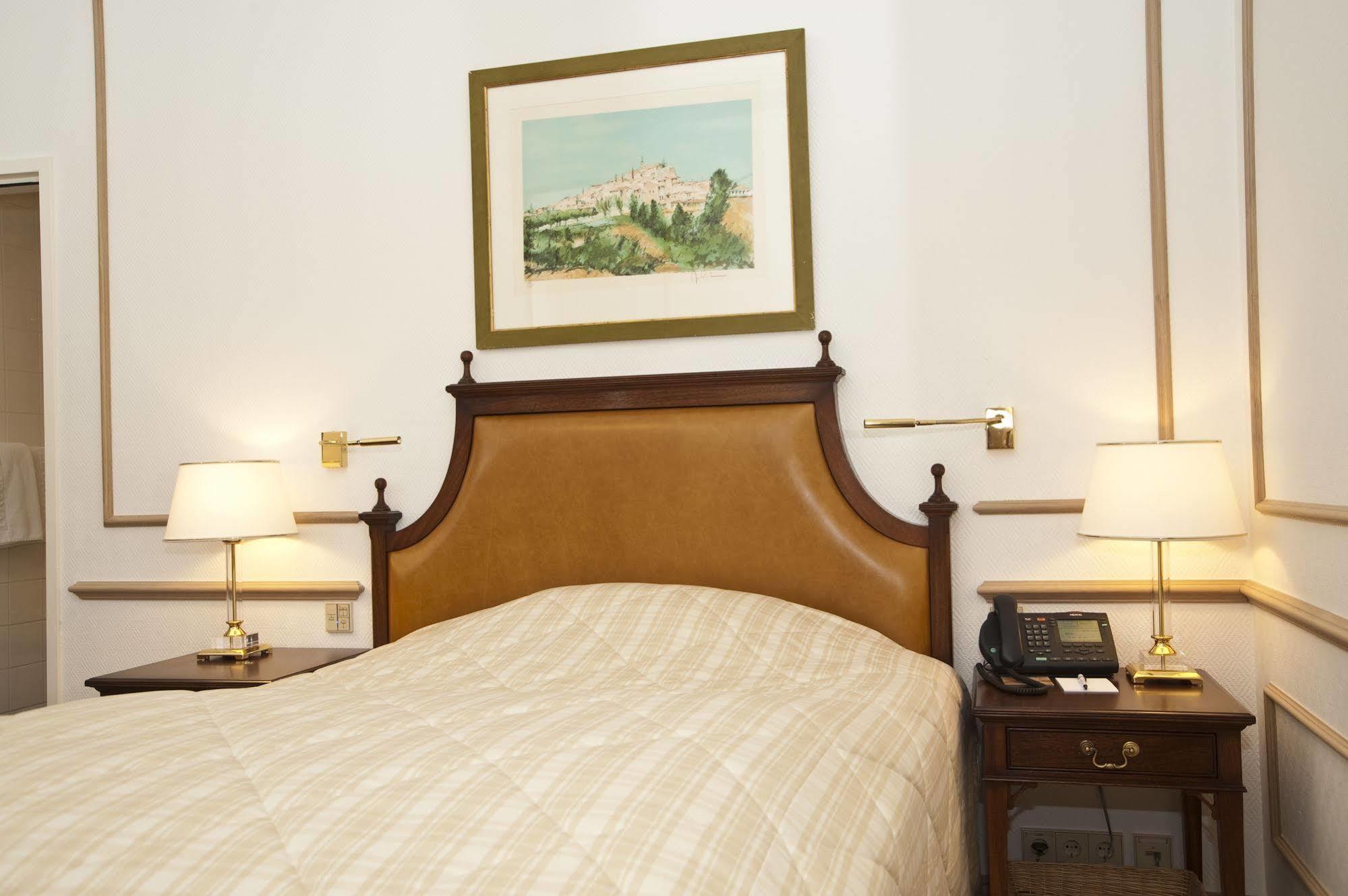 Hotel Grand Cravat