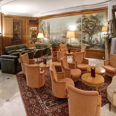 Hotel Grand Cravat